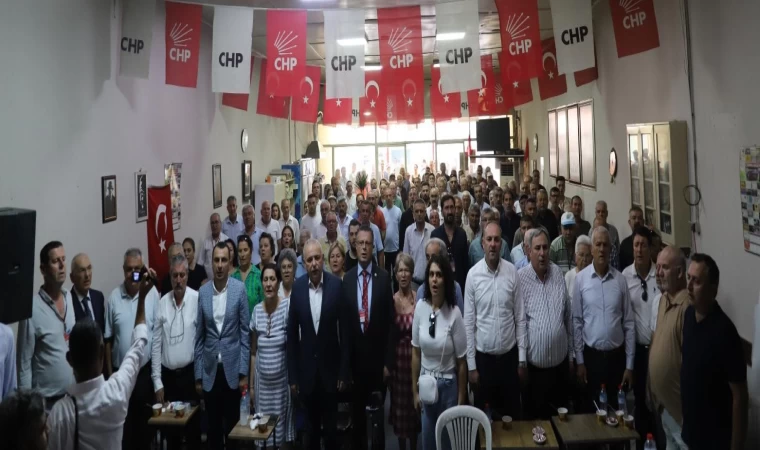 Alaşehir CHP’ de Yeni Başkan Mustafa Öztürk Oldu