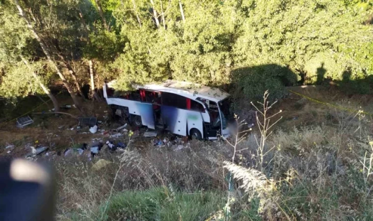 Hepsi Ölüme Uykuda Yakalandı! Otobüs Kazasında Hayatını Kaybeden 12 Kişinin Kimlikleri Belli Oldu