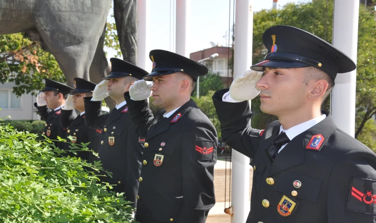 İlçelerde Zafer Bayramı Coşkuyla Kutlandı