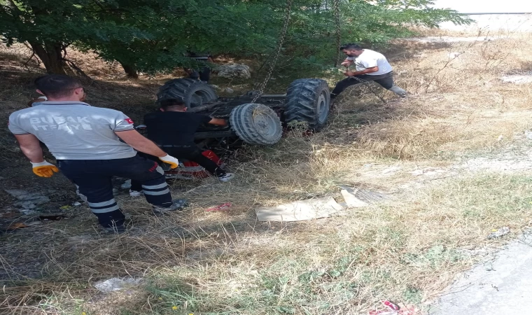 Traktör Devrildi Altında Kalan 1 Kişi Ağır Yaralandı