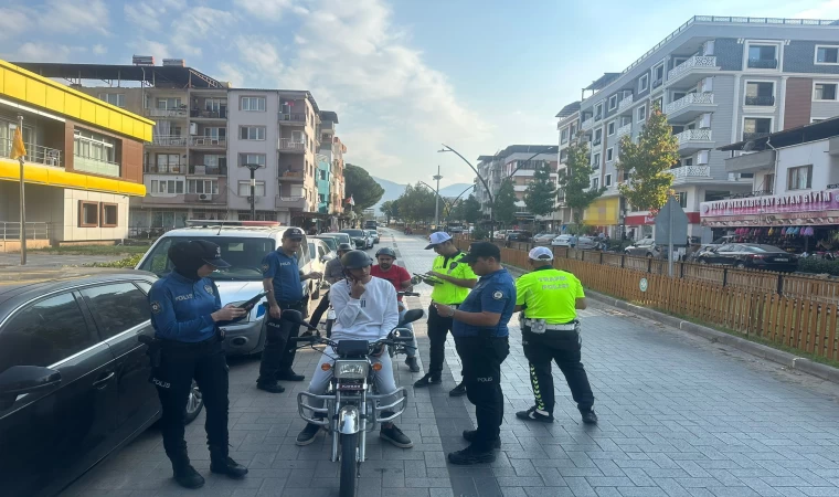 Manisa Emniyeti'nden 'Güven ve Huzur' uygulaması