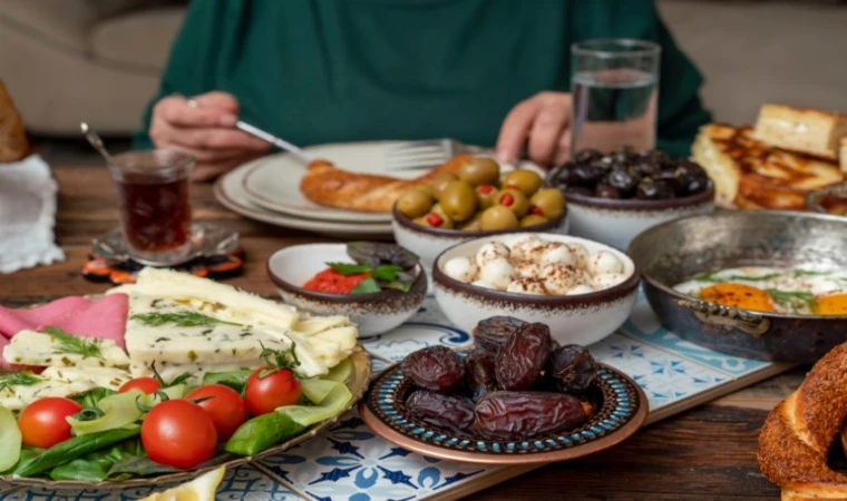 Ramazan’da tatlı ve pideye dikkat