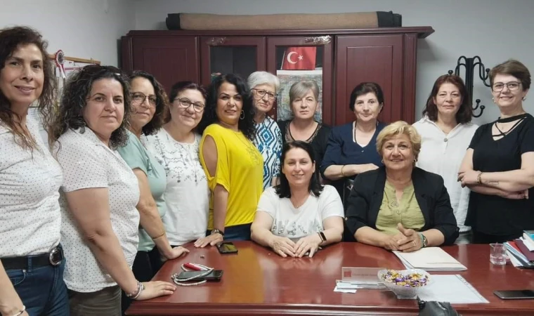CHP Manisa İl Kadın Kollarından şok eden toplu istifa