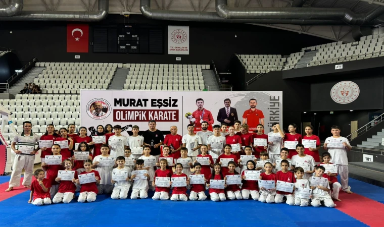 Manisa BBSK, olimpik karate yaz kampına katıldı