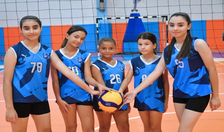 Yunusemre Belediyespor, voleybol altyapısına 7 yeni kişi ekledi