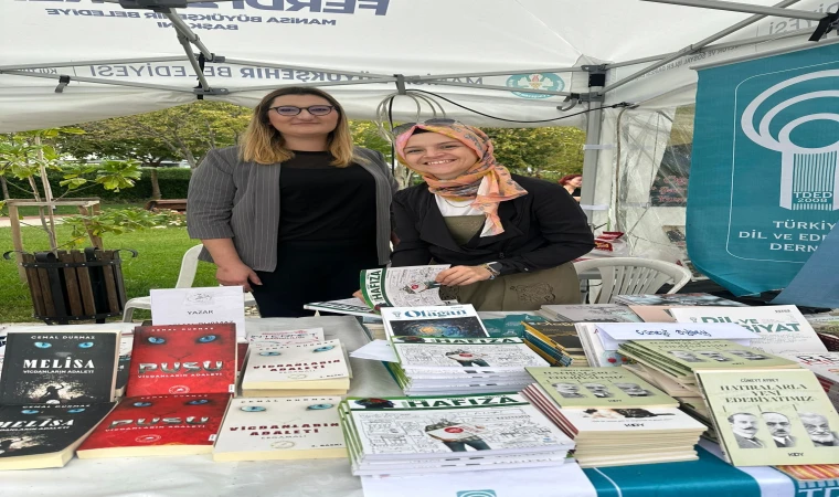 TDED Yazarları Manisa kitap fuarında