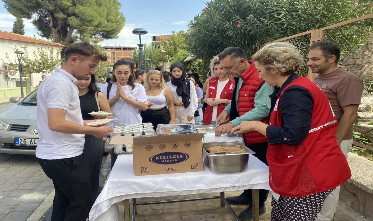 Alaşehir Kızılay'dan öğrencilere tanıtım turu