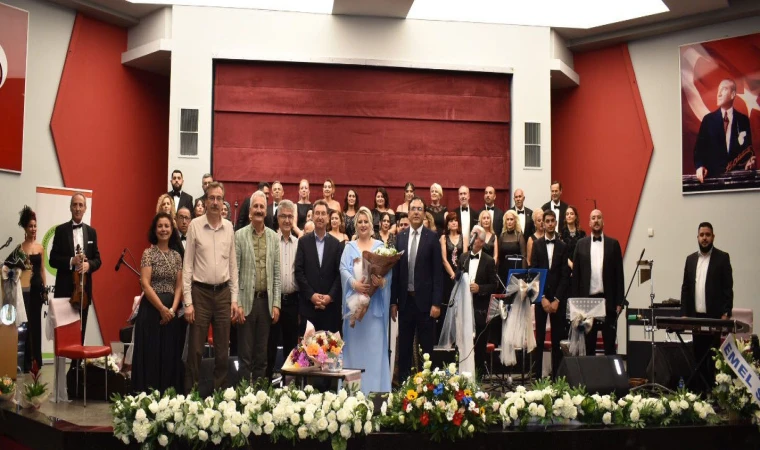 Şehzadeler HEM Türk Sanat korosundan muhteşem konser