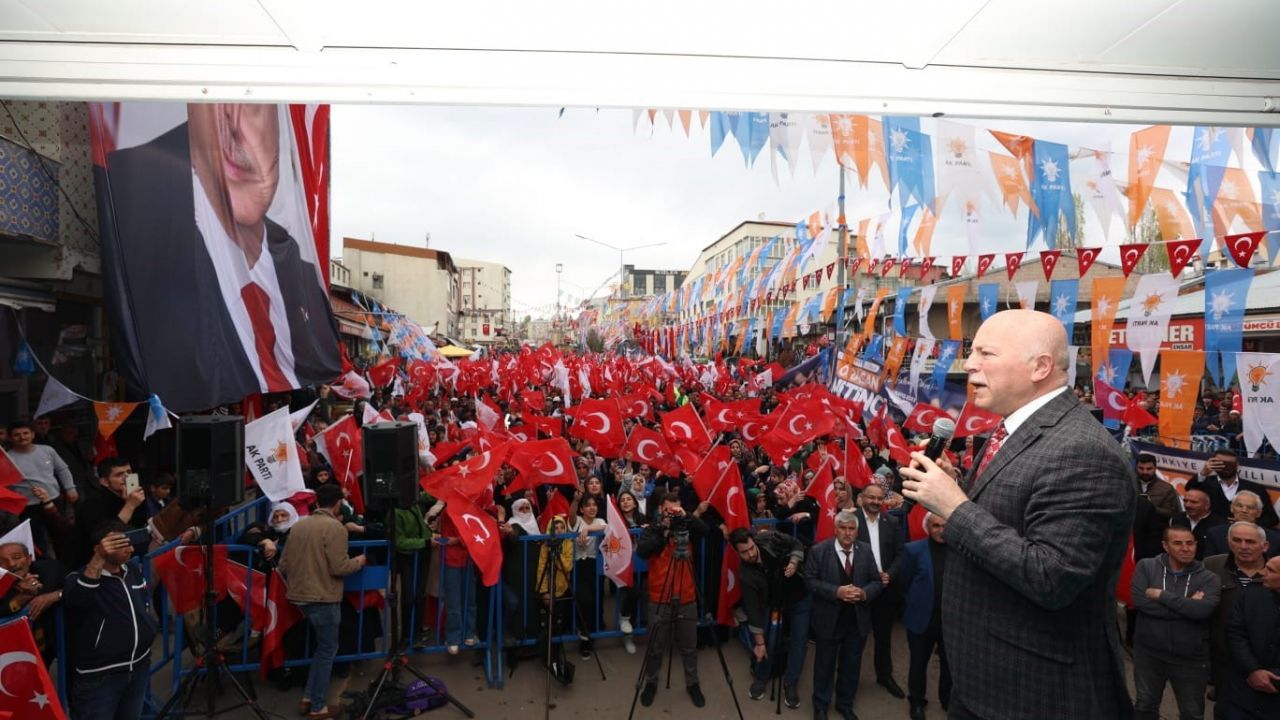 Ak Parti Horasan’da miting yaptı