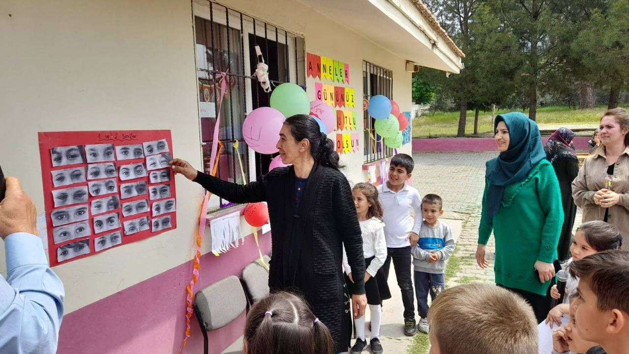 Anneler Günü bayram havasında kutlandı