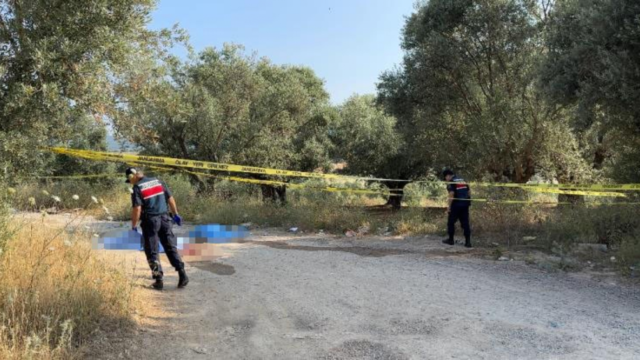 Boş arazide önce eski eşini sonra kendisini öldürdü