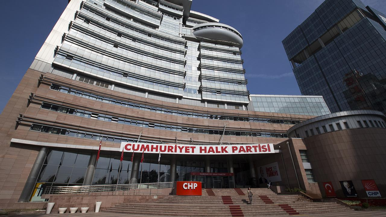 CHP'de yeni MYK belli oldu! Gören herkes o isme takıldı!