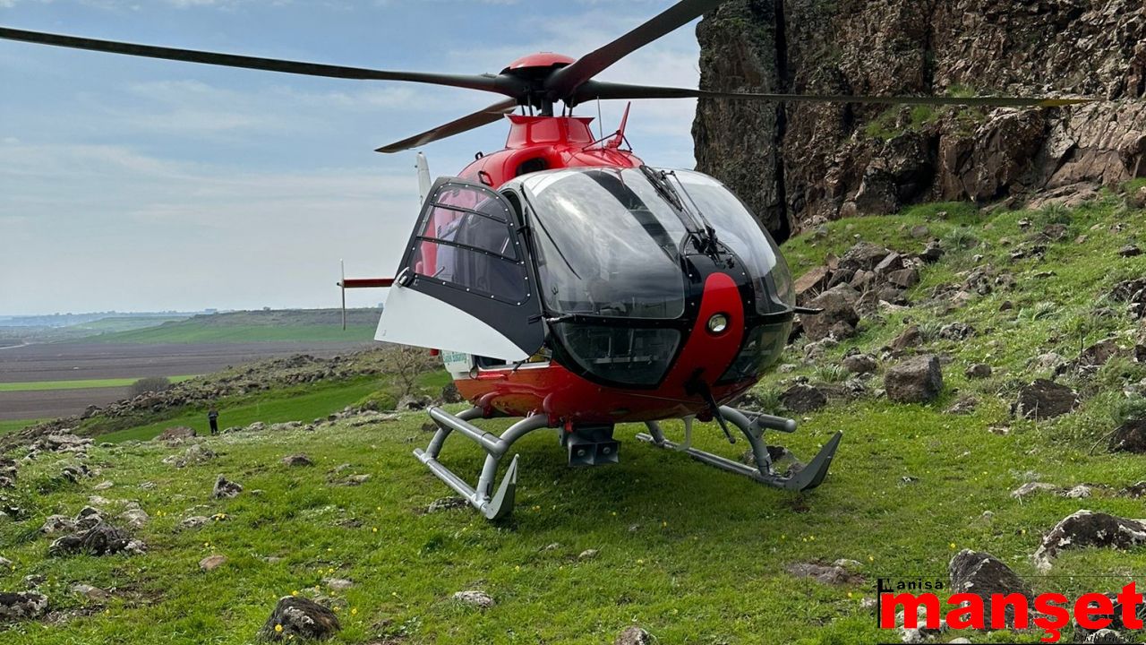 Diyarbakır’da kayalıklardan düşen vatandaş helikopter ambulans ile araziden alındı