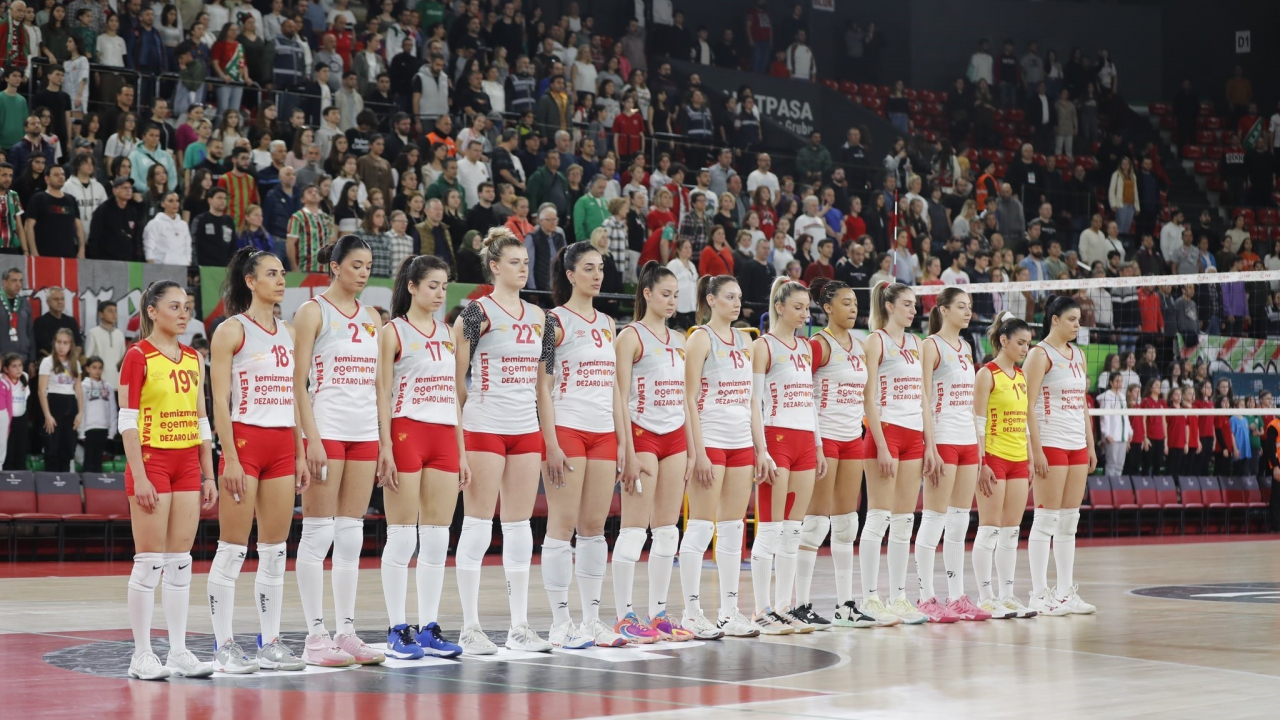 Göztepe Voleybol, yeni sezonda 10 oyuncu ile yollarını ayırdı