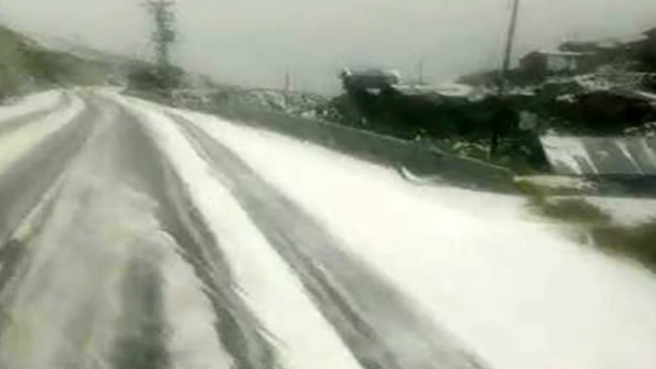 Haziran ayında her yer beyaza büründü! Görenler gözlerine inanamadı!