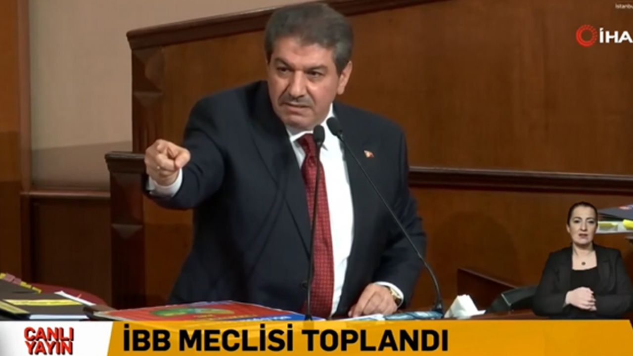 İBB Meclis toplantısında gergin anlar