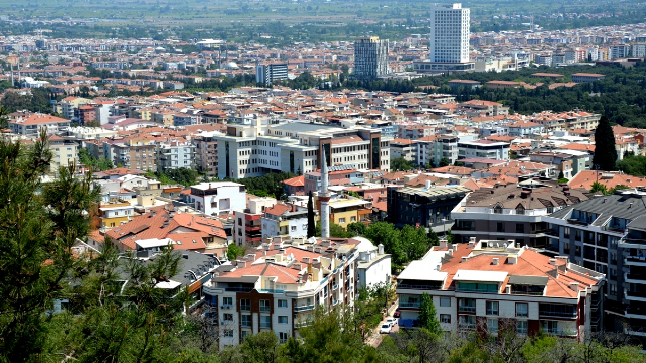 MANİSA’DA YAPI RUHSATI VE KULLANMA İZİN BELGESİ ALAN BİNA SAYISI NE KADAR?