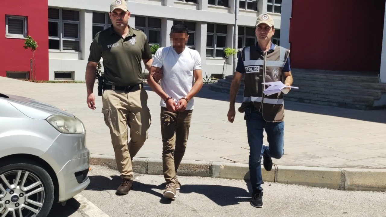 Polis, cinayet zanlısı arar gibi koyunu döven kasabı aradı