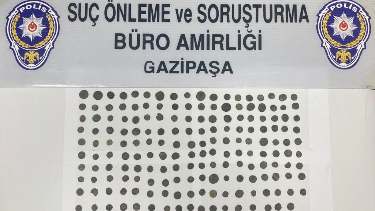 Roma dönemine ait 179 adet sikkeyi motosiklet oturağında saklamıştı, yakalandı