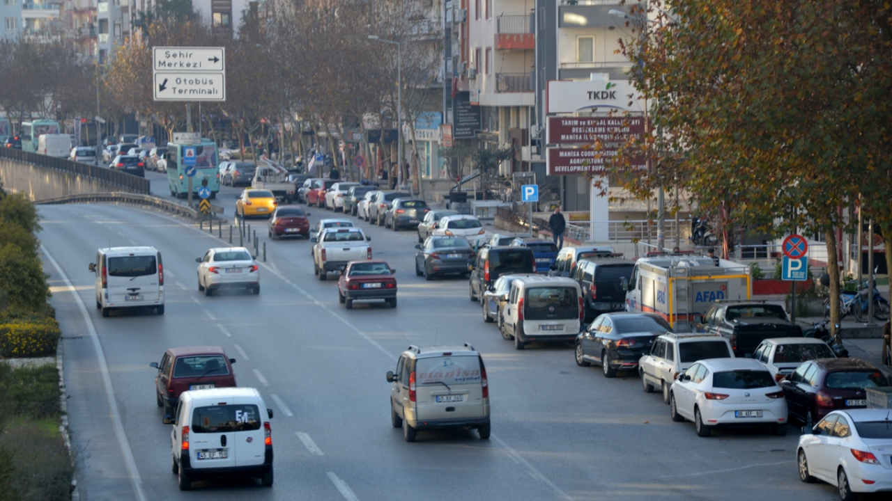 Trafiğe kayıtlı araç sayısı 675 bini geçti