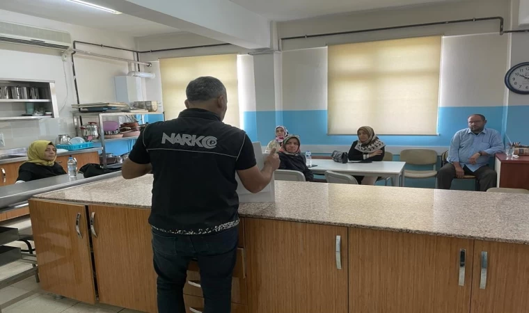 En İyi Narkotik Polisi Anne