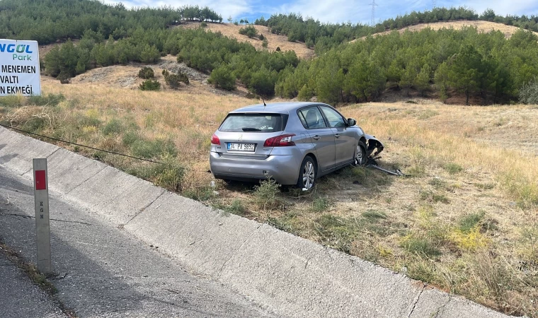 Otomobil şarampole devrildi: 1'i bebek, 5 yaralı