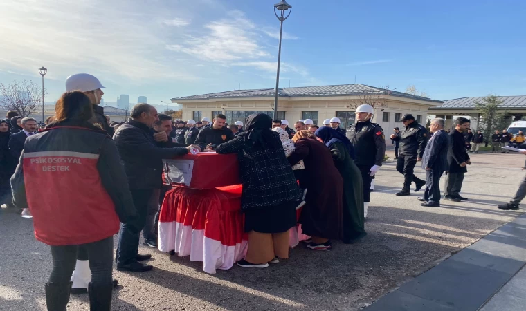 Trafik kazasında şehit olan Bakan koruması polis memuru için tören düzenlendi