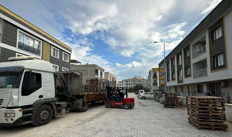 Yunusemre’de sokak yenileme çalışmaları devam ediyor