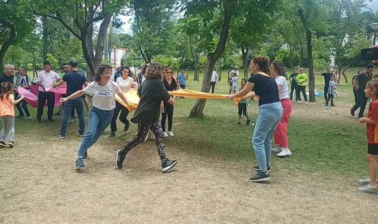 Yunusemre'de Baba Destek Programı 