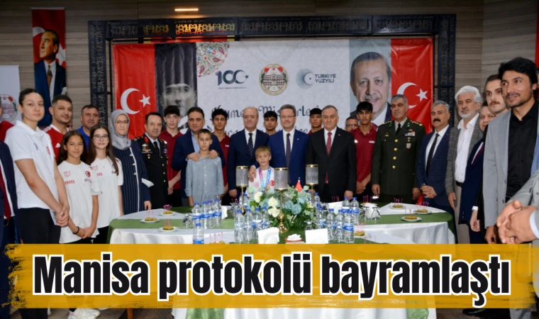 Manisa protokolü bayramlaştı