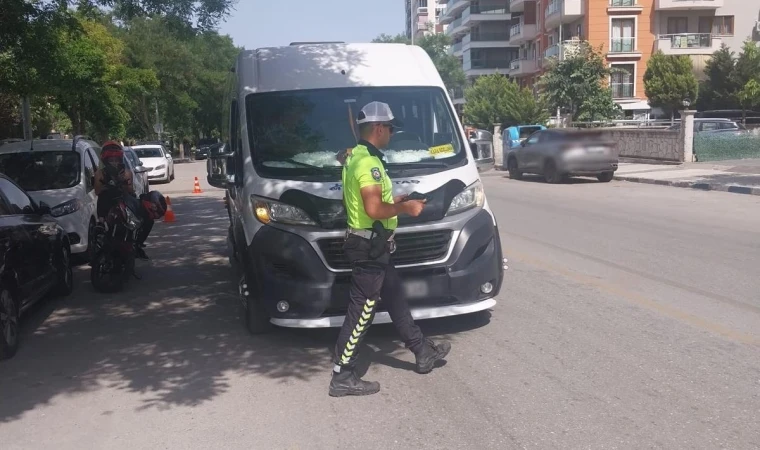 Manisa'da 4 işçi servisi trafikten men edildi