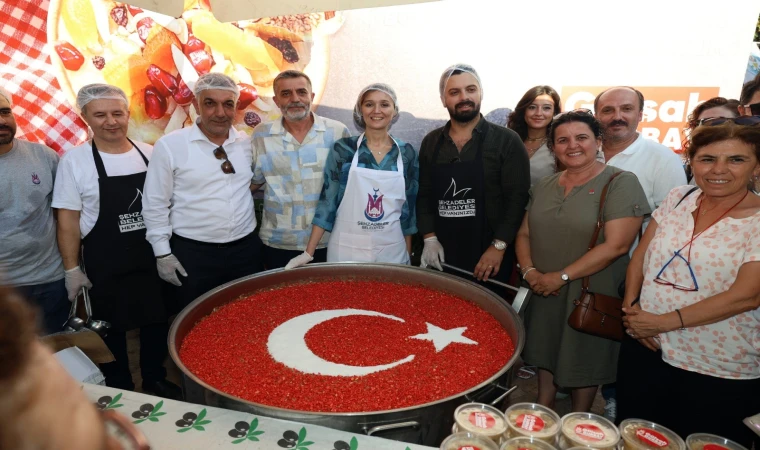 Şehzadeler Belediyesi'nden aşure hayrı