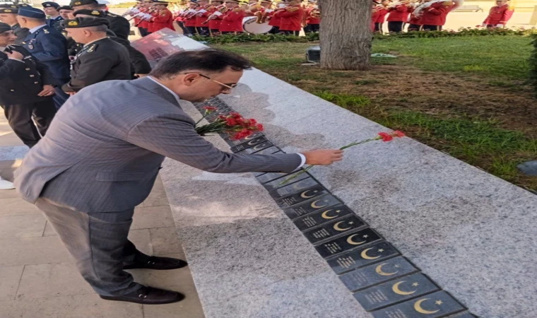 BAYBATUR’DAN MANİSALI ŞEHİTLERİN KABRİNE DUYGULANDIRAN ZİYARET