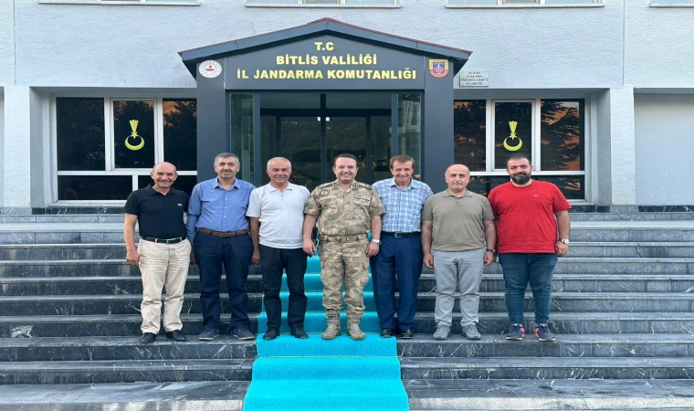 Bitlis'e atanan Tuğgeneral Zafer Tombul'a ilk ziyaret Manisa Bitlislilerden