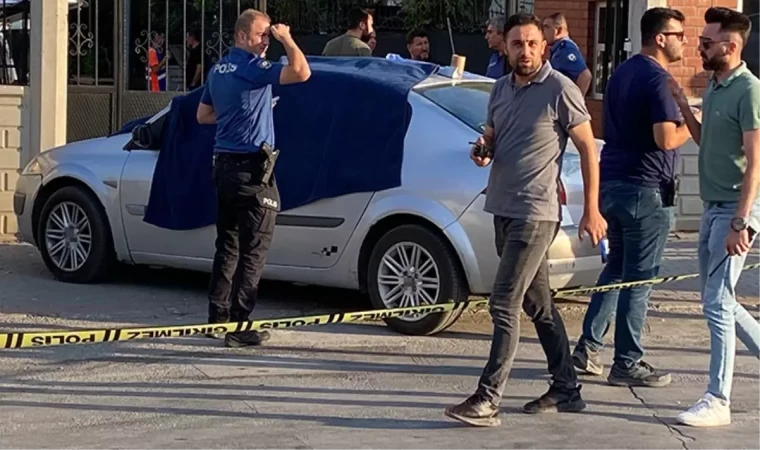 Eşini bıçaklayarak katletti ardından eşinin cesediyle polis karakoluna gitti