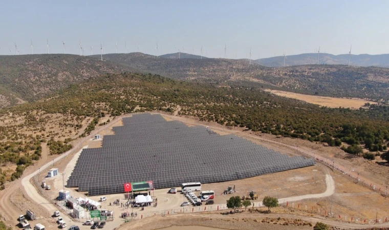 Güneş enerjisi santrali ile ilçeye sürdürülebilir enerji sağlandı