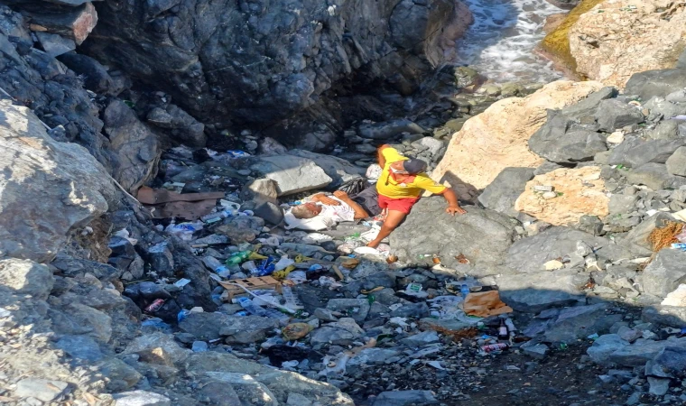 Kayalıklardan yuvarlanan adamın imdadına itfaiye ekipleri yetişti