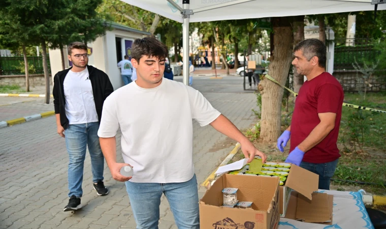 Büyükşehirden KPSS adaylarına destek