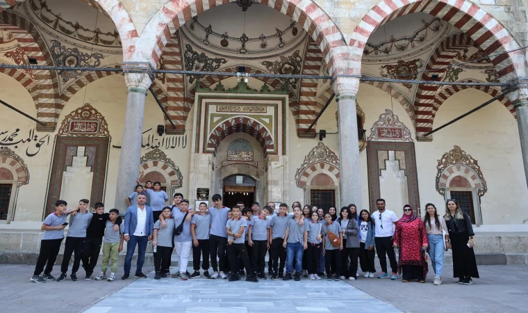 Çocuklar tarihi, turistik ve kültürel zenginlikler ile buluştu