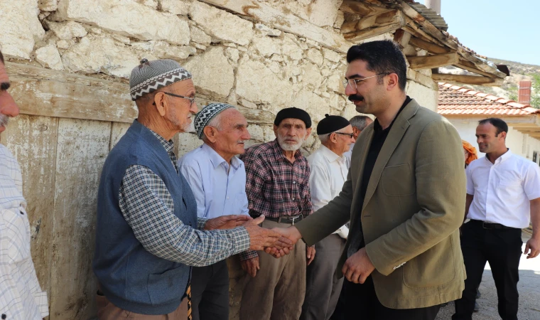 Kaymakam Kara, mahallelinin sorunlarını yerinde dinliyor