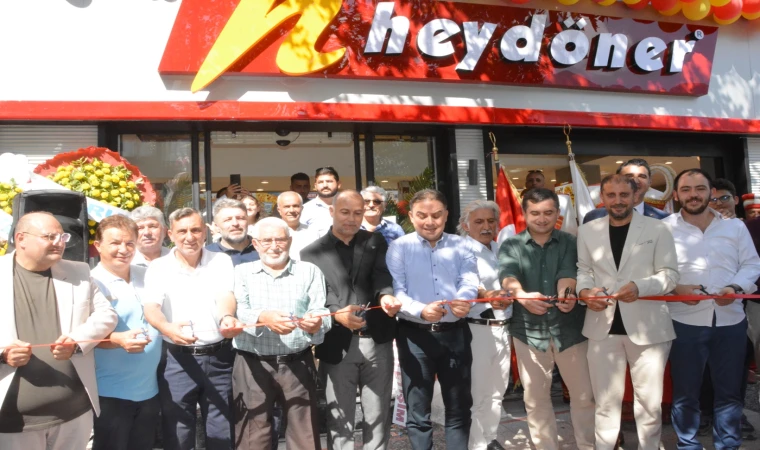 Manisa’da Hey Döner açıldı 