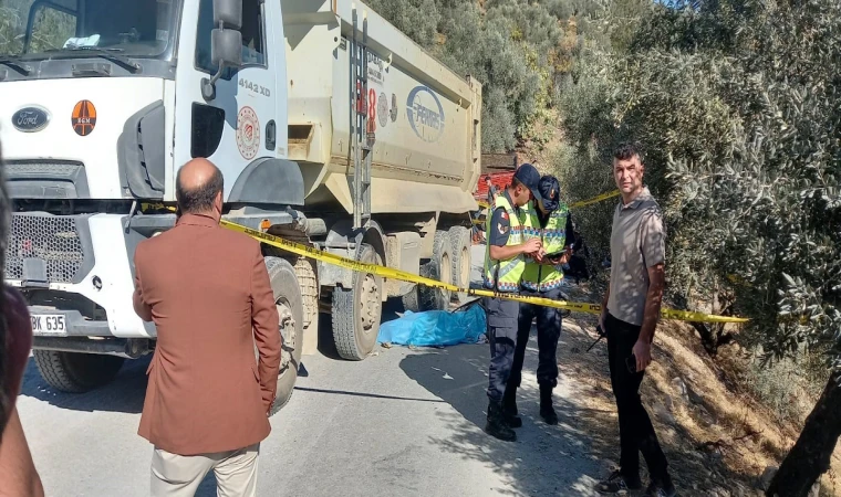 Feci kaza:Anneanne ve torunu kamyonun altında kaldı