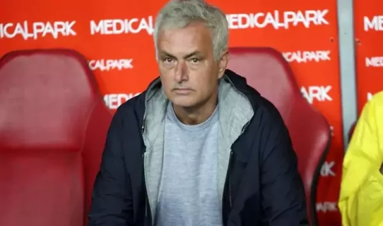 Jose Mourinho'dan taraftarı yıkan haber