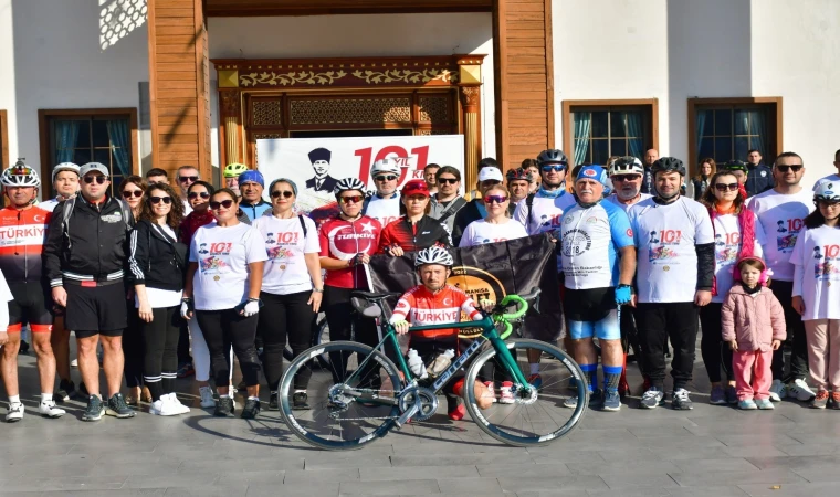 Pedalları cumhuriyet için çevirdiler