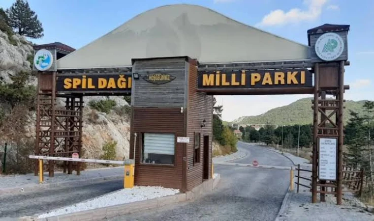 Spil Dağı Milli Parkı yeniden hizmete açıldı