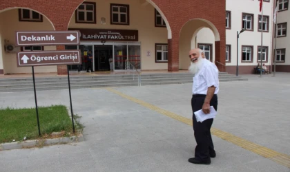 82 yaşındaki Yaşar dede 4. defa DGS'ye girdi