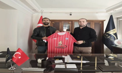 Başakşehirspor’dan forma sponsoruna teşekkür